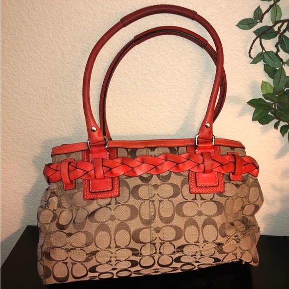 Beautiful Coach Hampton Signature Satchel Handbag - Picture 7 of 7